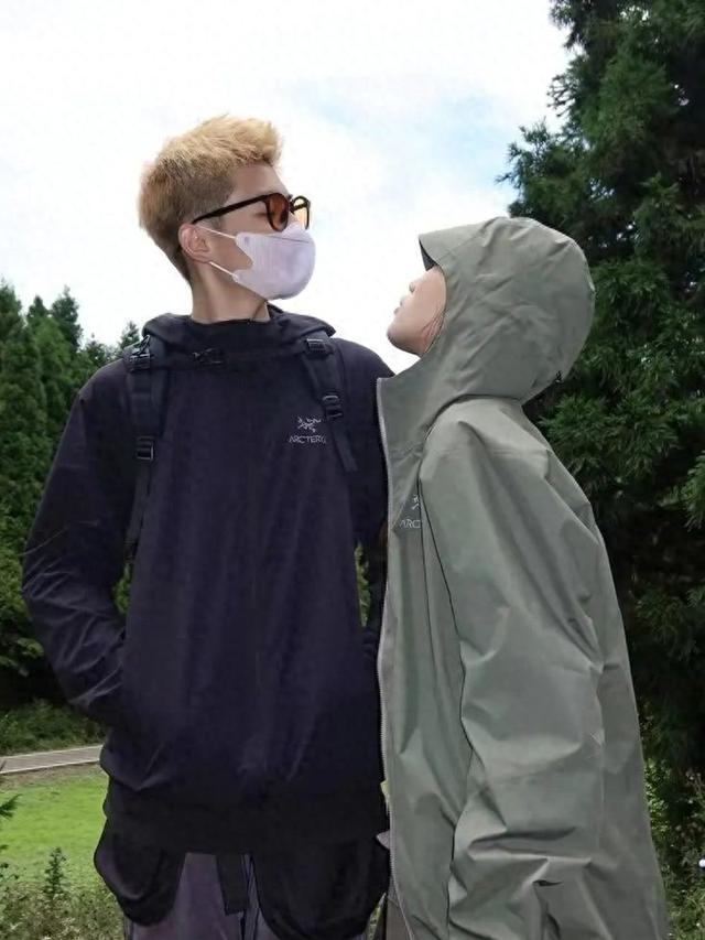 国货冲锋衣不输始祖鸟、可隆等中产品牌开元棋牌app不吹不捧！4个高性价比(图2)