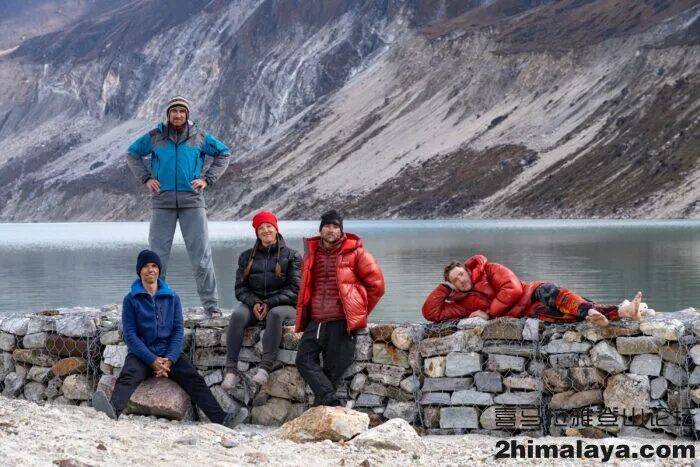 罗斯登山者首攀海拔8163米峰鲜少有人尝试西南壁的替换线路开