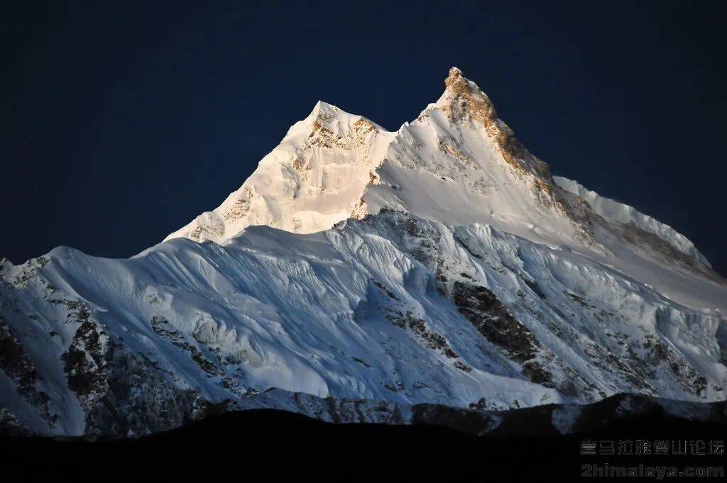 罗斯登山者首攀海拔8163米峰鲜少有人尝试西南壁的替换线路开元棋牌app尼泊尔]2025年年度十大探险活动2 - 俄(图32)